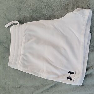 Under Amrour Loose shorts